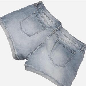 STS Blue Light Wash Jean Shorts Size 32